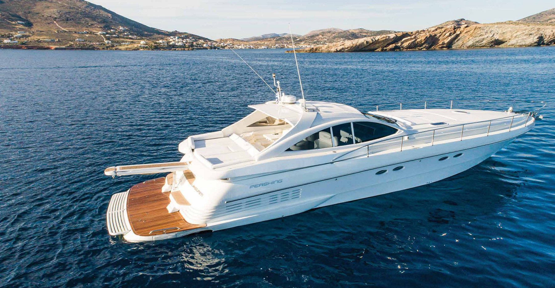 A Mykonos yacht rental sailing