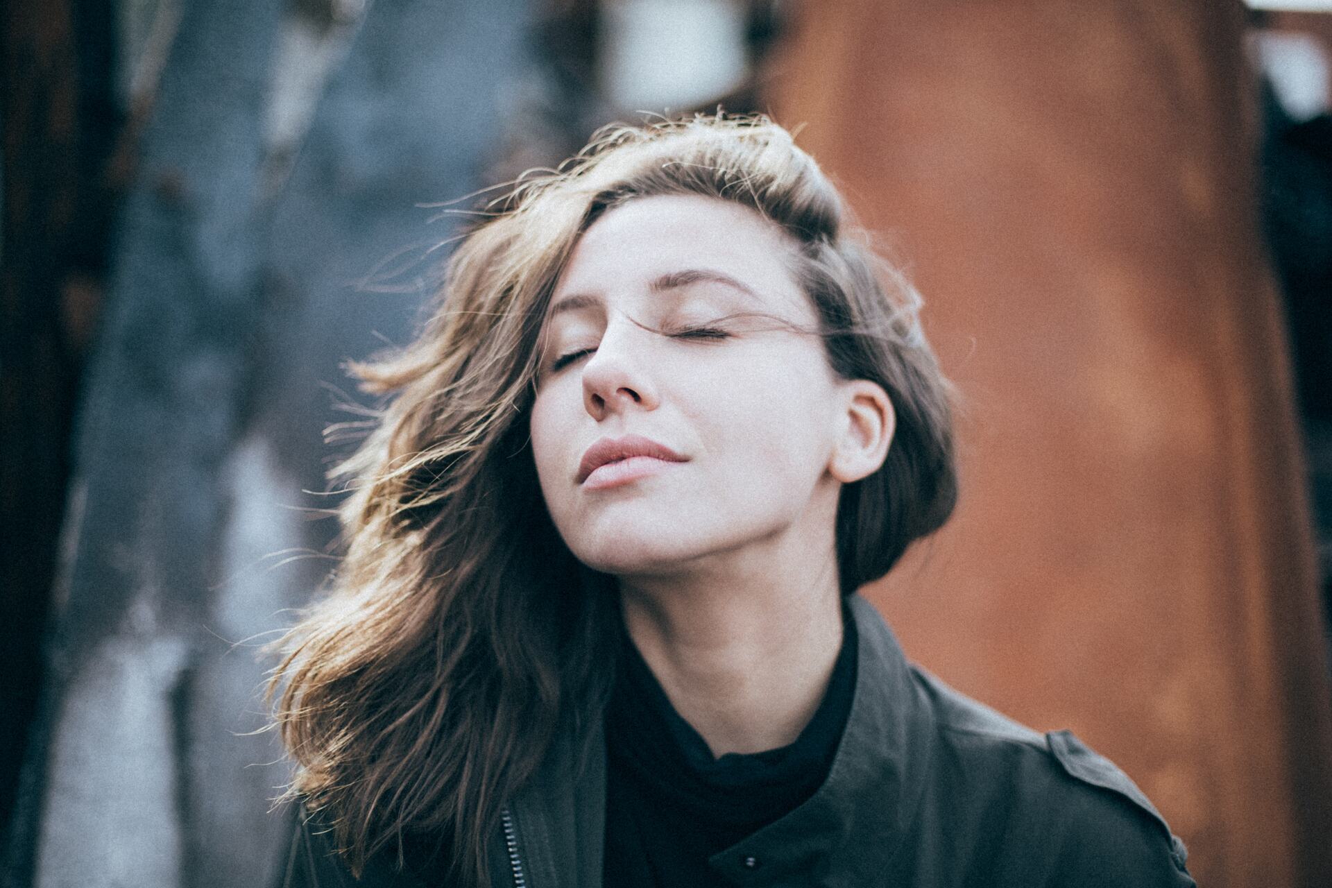 Closeup photo of a woman