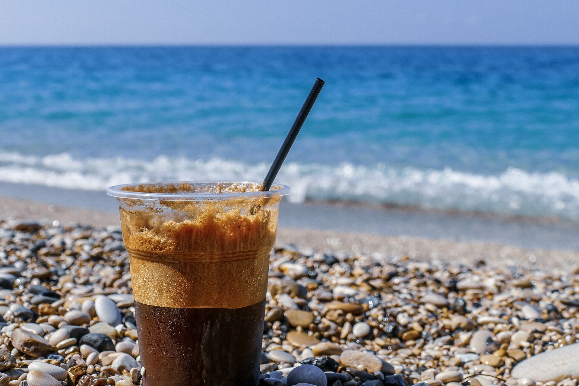 Frappe at the beach