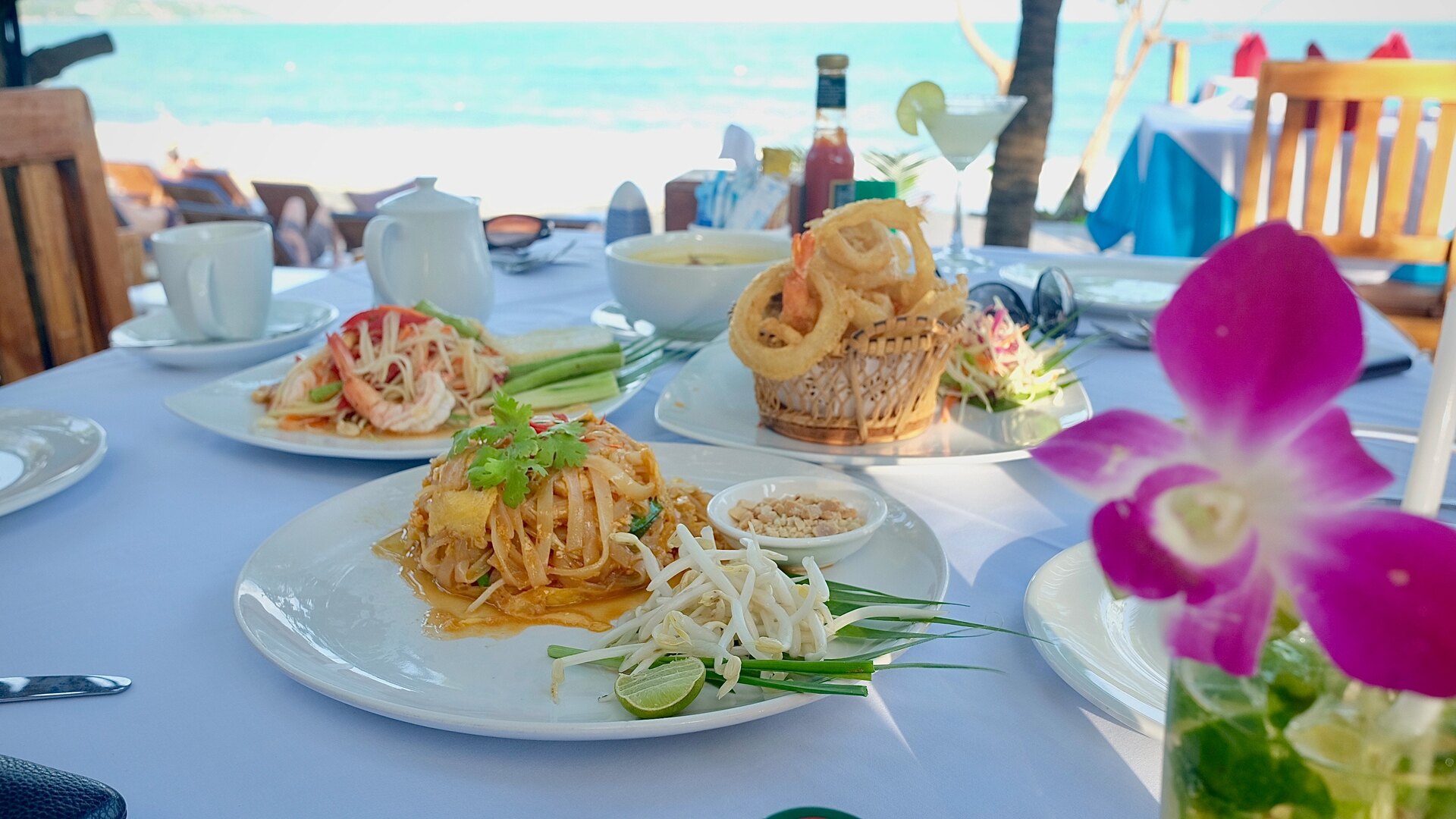 Lunch with the sea view