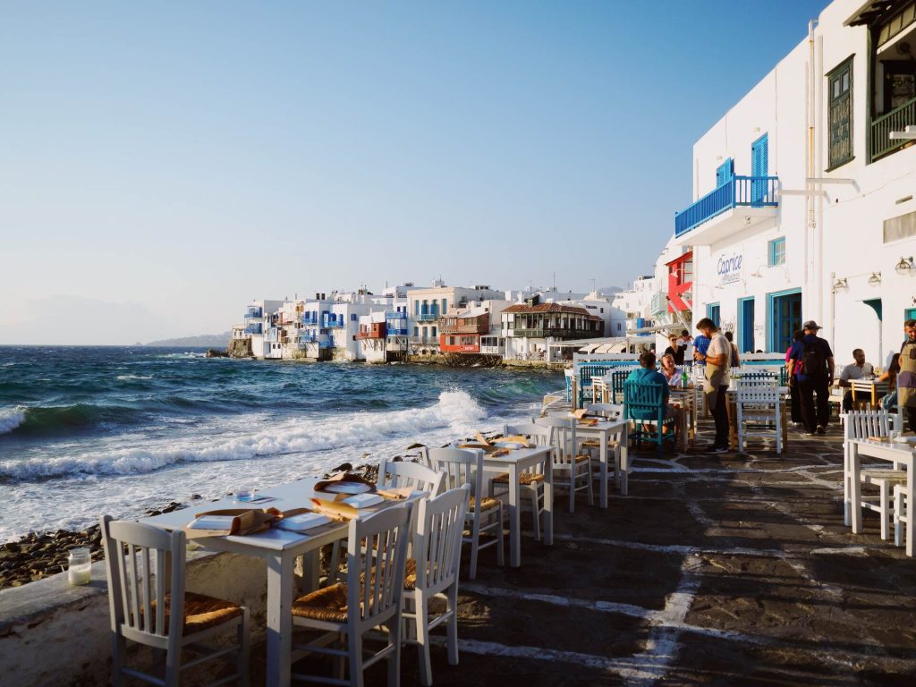 Restaurant next to the sea