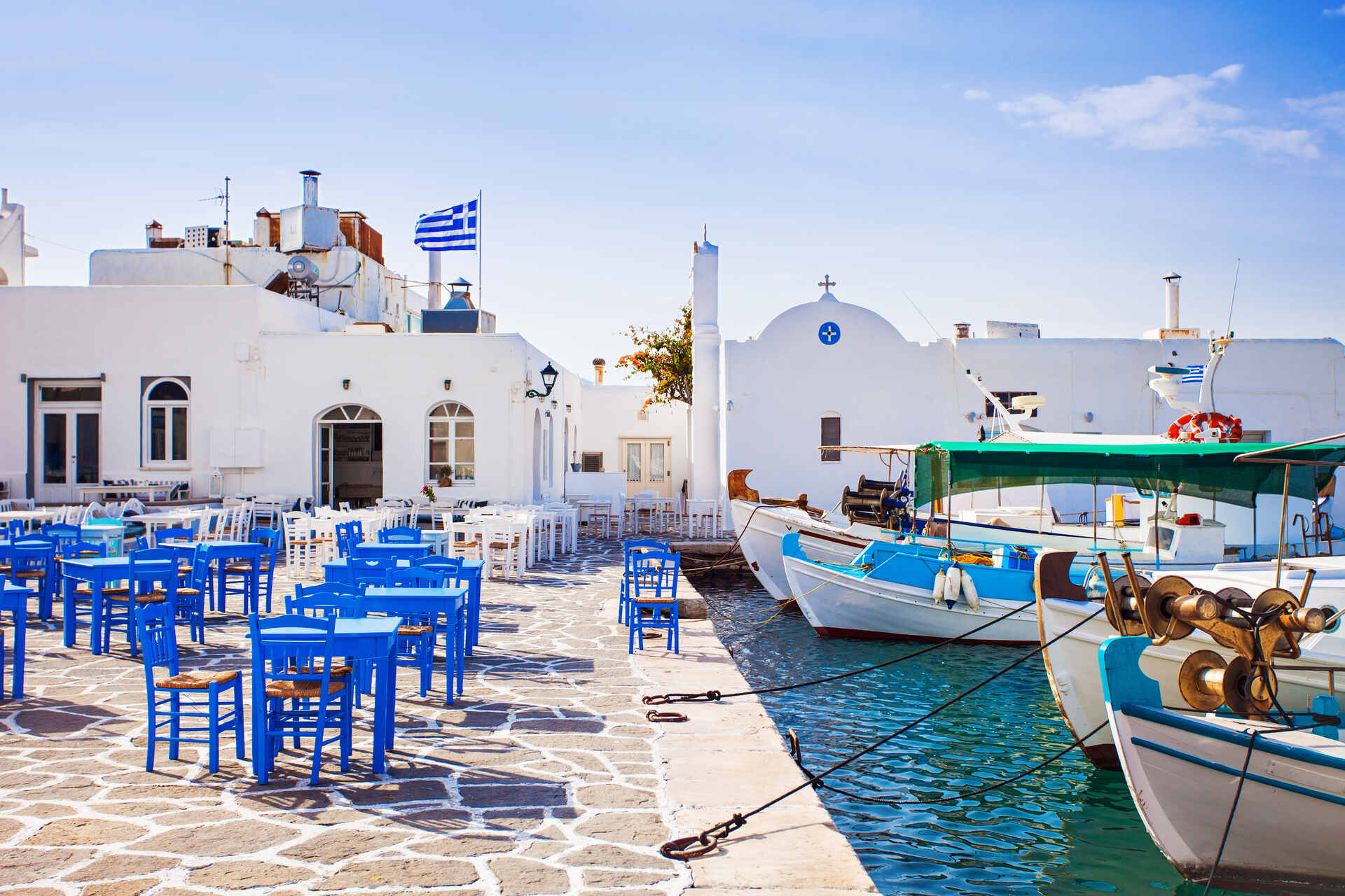 A Greek taverna in Chora