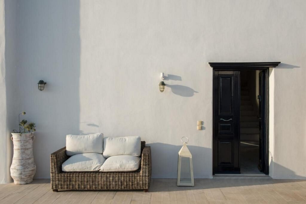 Entrance of Mykonos exceptional villa available for rent.