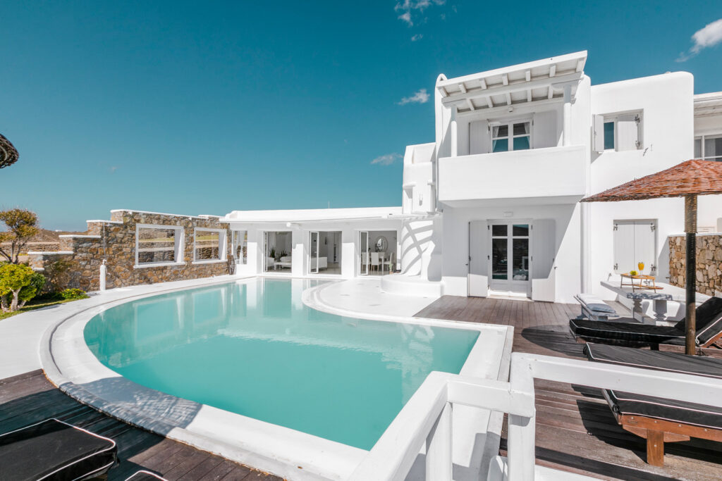 Spacious villa and stunning infinity pool in Mykonos finest villa for rent.