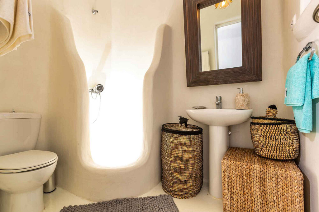 Fancy bathroom in the splendid villa for rent, Mykonos.