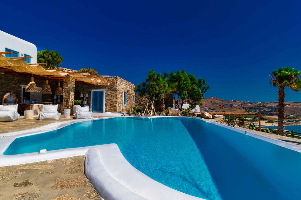Swimming pool in Mykonos luxurious villa.
