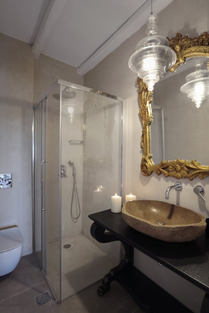 Shower and royal mirror in Mykonos' best home for rent.