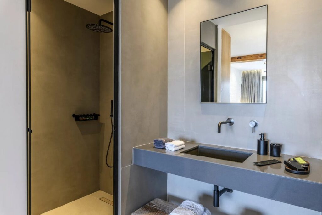Elegant bathroom in Mykonos lavish villa for rent.