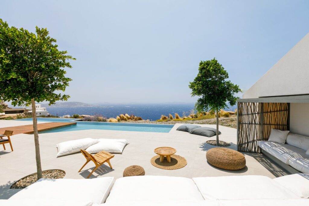 Wide view and blue horizon from Mykonos best rental villa