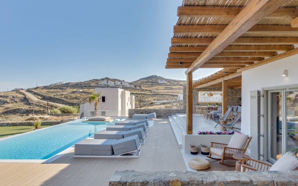 Splendid rental villa with a private pool and sun beds, Mykonos.