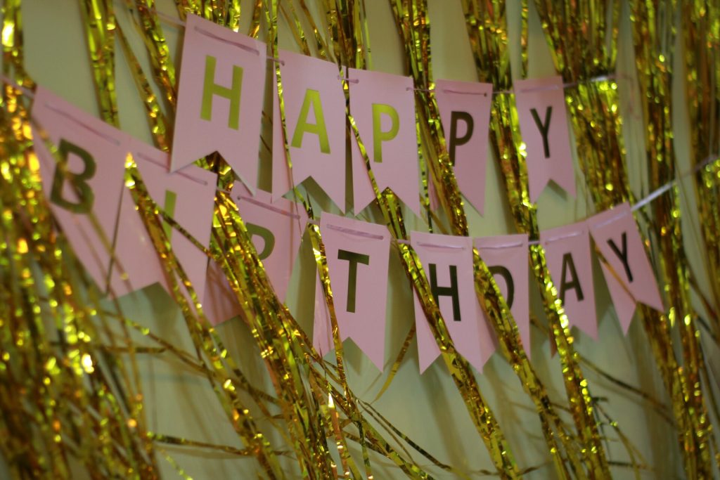 Happy birthday hanging sign