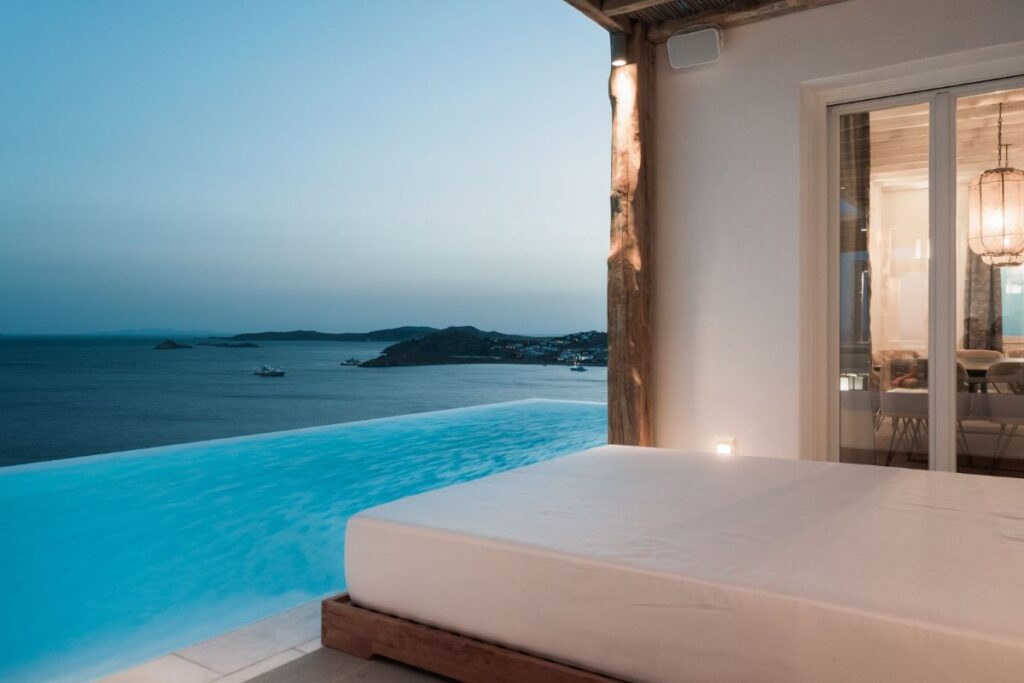 Rent the best private home with a luxurious pool, Mykonos.