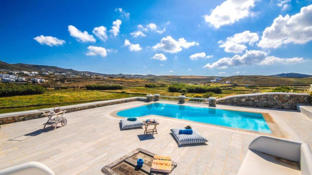 Rent a lavish villa with a private pool, with a perfect view.