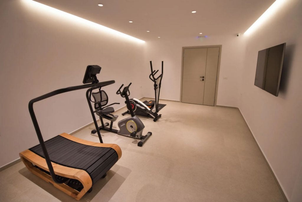 Gym in Villa Roberts