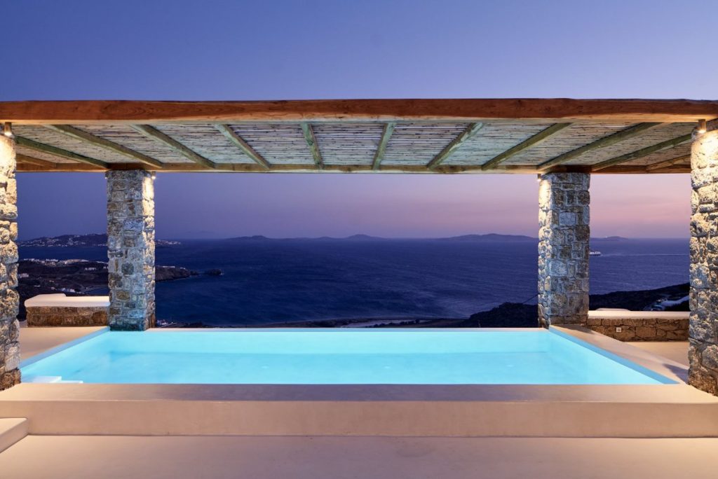Infinity pool in Mykonos best villa, with a fantastic view.