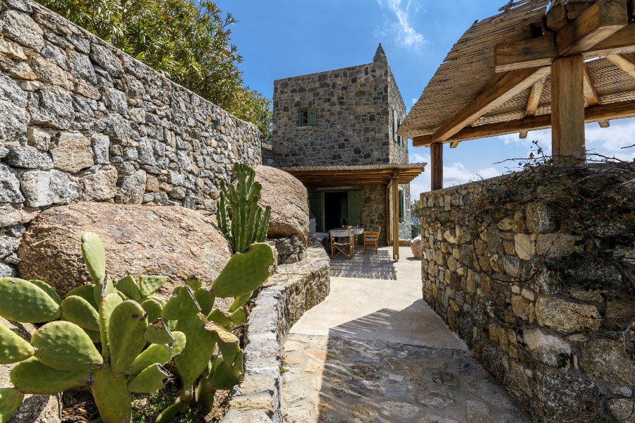 Mykonos lavish villa for rent.