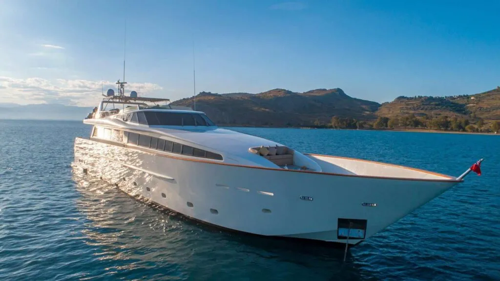 Yacht Aquila on water