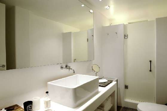 Villa Elizabeth, Aleomandra, Mykonos, bathroom, washbasin, mirror, makeup mirror, towels, cupboard, toilet, shower cabin