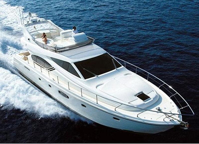 ferretti yacht 55