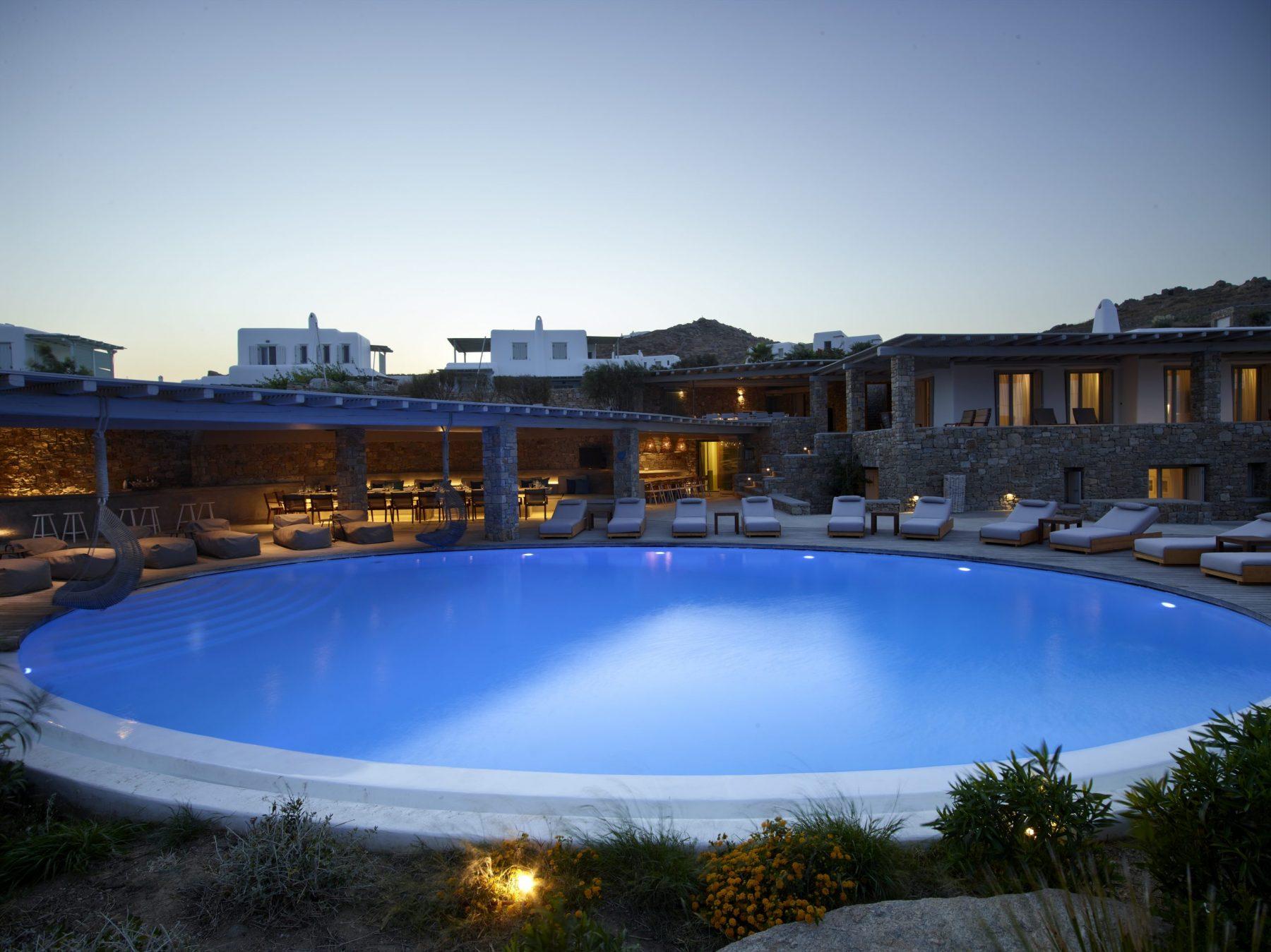 Villa Leto during the night
