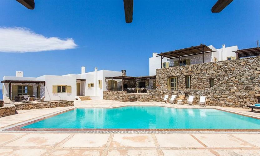 Villa_Cynthia_05.jpg Fanari Mykonos Outdoor, pool, pool stairs, sky, villa