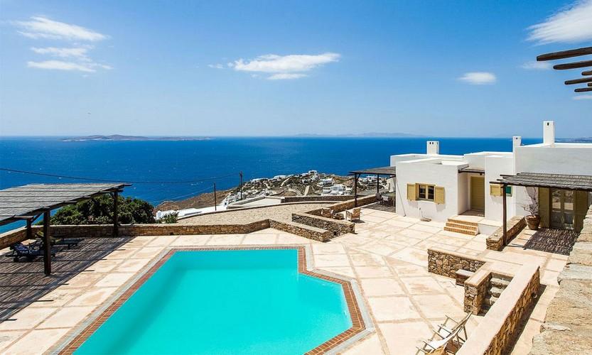 Villa_Cynthia_07.jpg Fanari Mykonos Outdoor, pool, villa, stairs, door, sea, sky, horizon