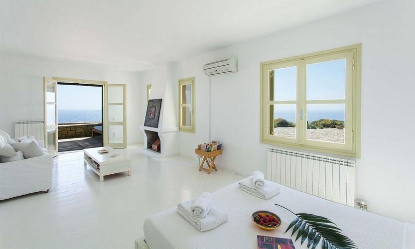 Villa_Cynthia_30.jpg Fanari Mykonos Interior, air condition, windows, towels, pillows