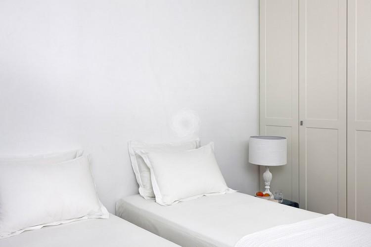 Villa_Jolly_16.jpg Agios Lazaros Mykonos 4th Bedroom, bed, pillows, lamp, cabinet, night table