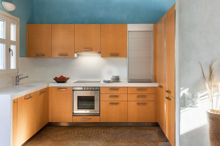 Villa_Jolly_21.jpg Agios Lazaros Mykonos Kitchen, oven, cabinet, washstand, plate