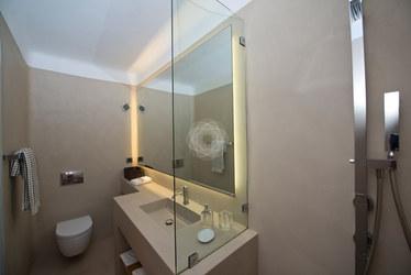 Villa_Ophelia_06.jpg Agios Lazaros Mykonos 1st Bathroom, shower, mirror, toiler, towel, towel rack, washstand
