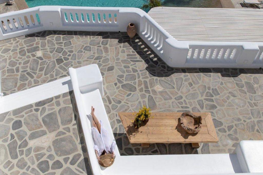 Villa-Sabina_24.jpg Kounoupas Mykonos, outdoor, balcony, table, bench, pool