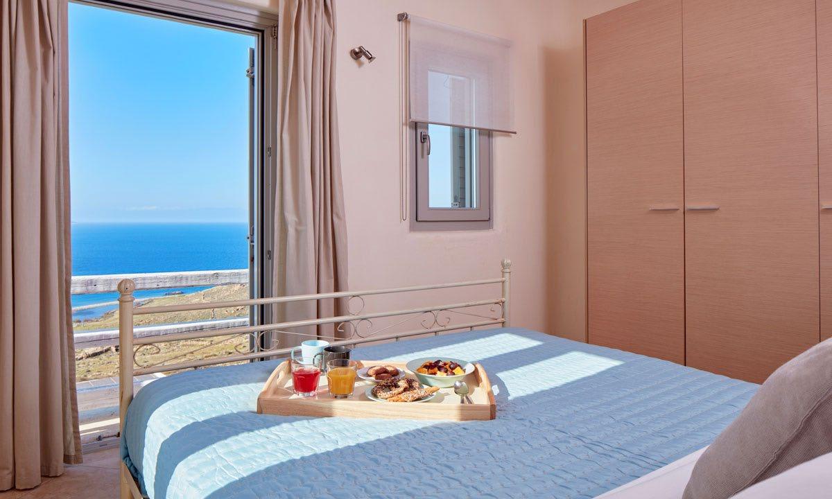 A breakfast served on the bed in a private room