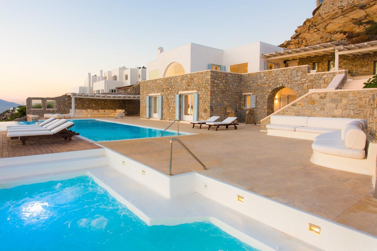 Luxury Mykonos villa by day