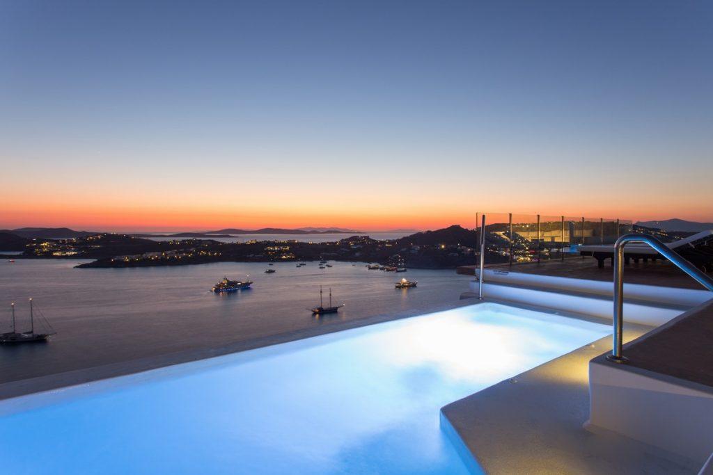 ideal place for a romantic evening from the lighted pool overlooking the enchanting sunset